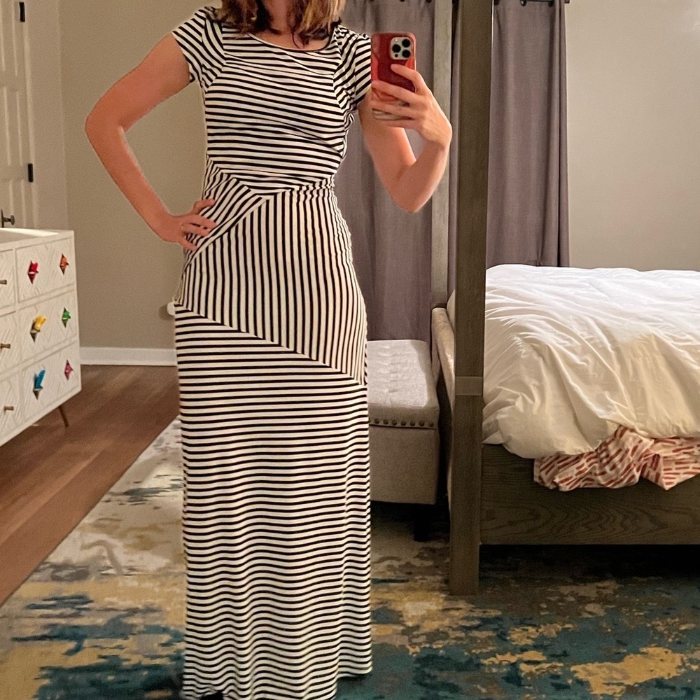 Ark & Co striped asymmetrical maxi dress -black and white